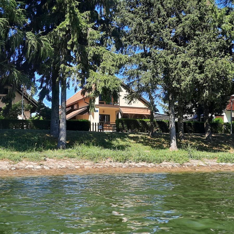 Spacious Apartment "Ana" On Lake Sabljaci Огулин Екстериор снимка